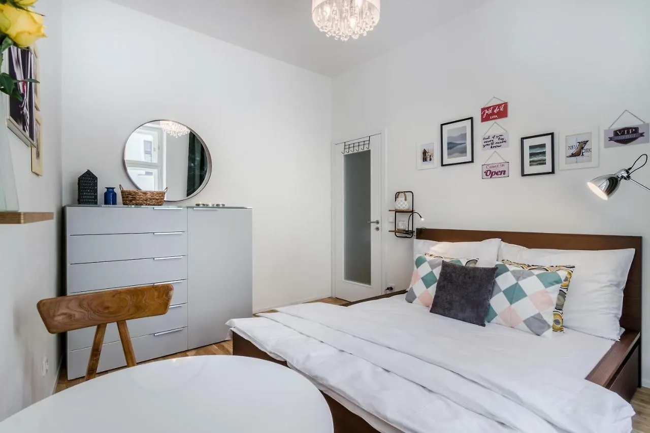 Apartment Zizkov APT Prague PARKING by Michal&Friends