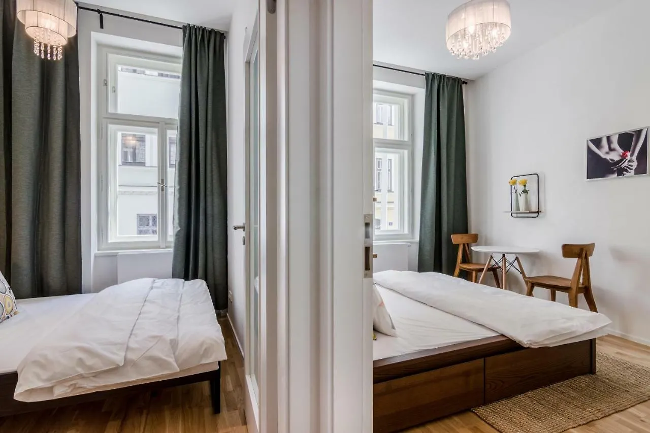 Zizkov Apt Prague By Michal&Friends Apartment